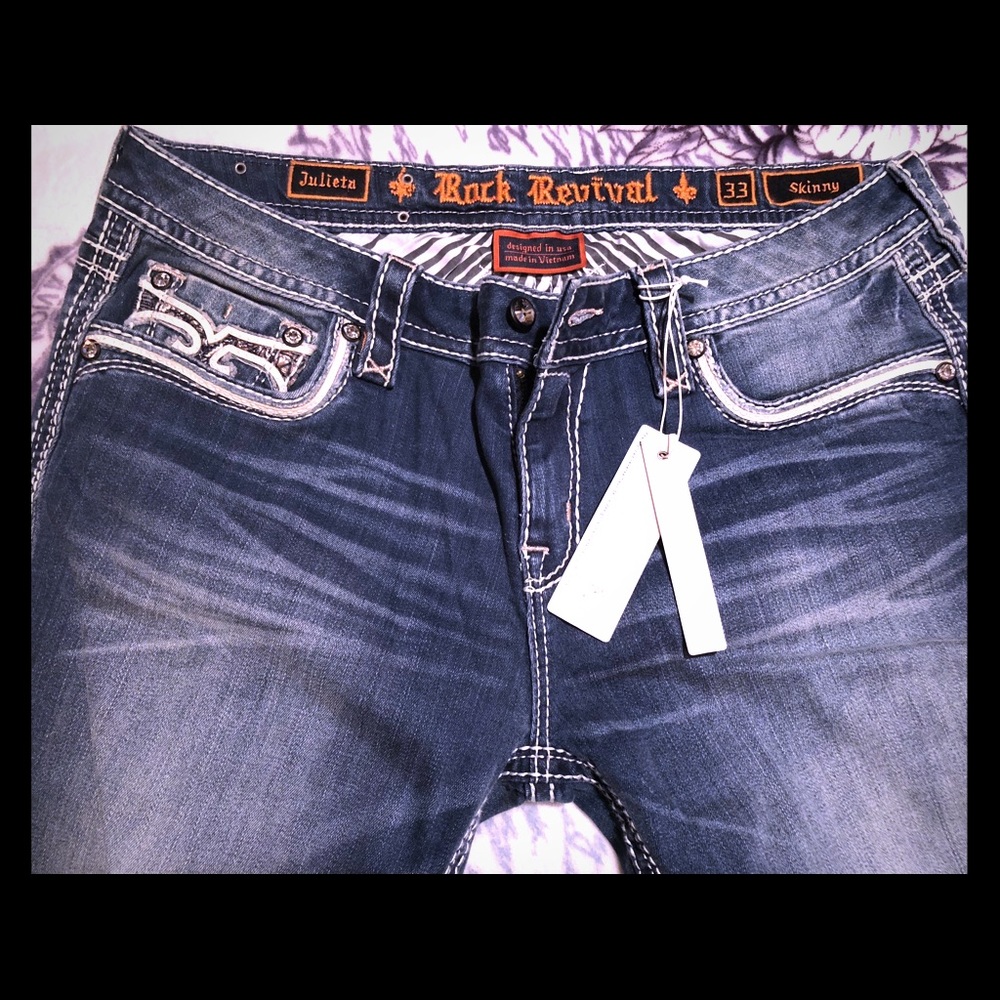 Rock Revival Julietta Skinny Jeans